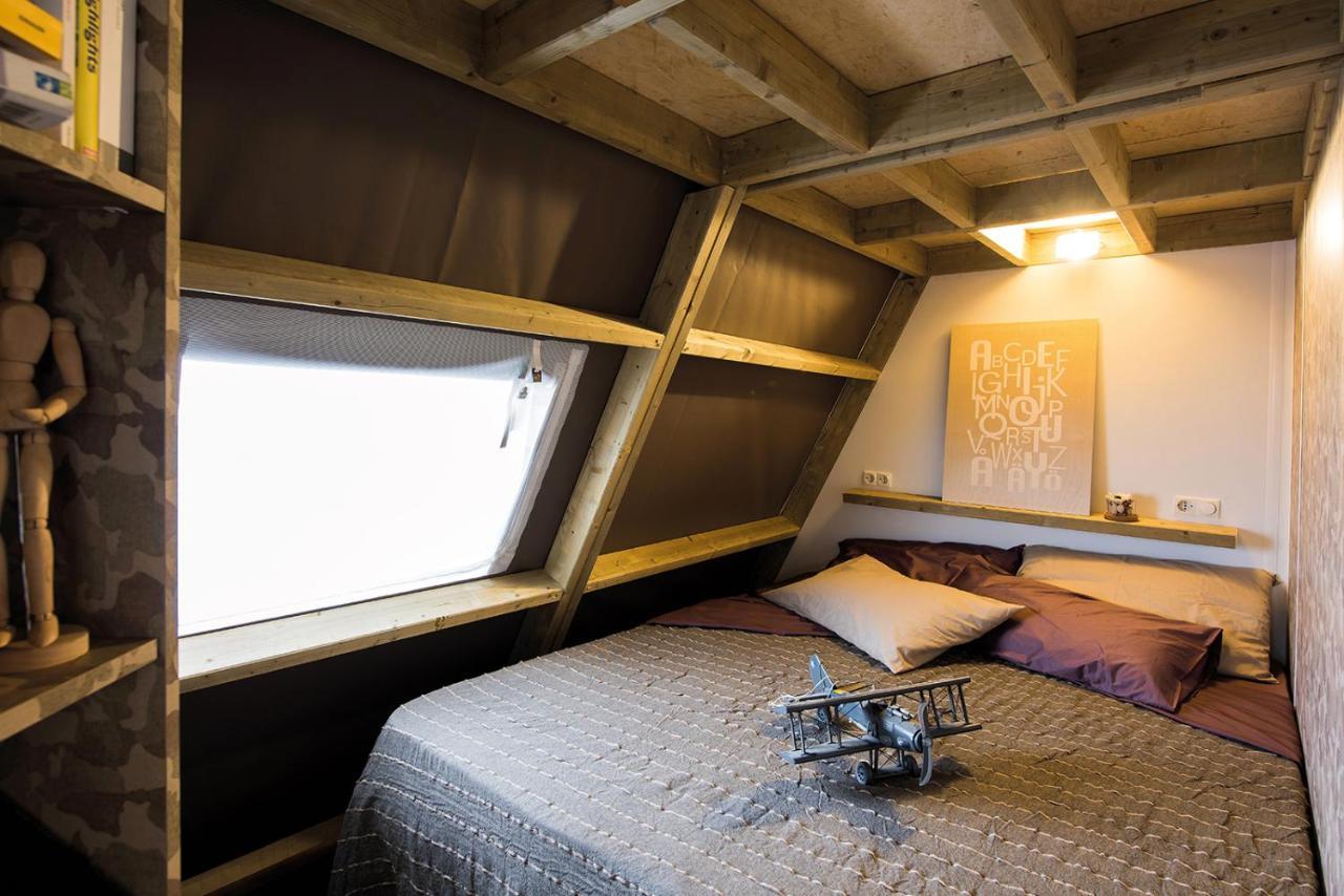 Mobile Homes Camping Santa Marina, Lanterna Тар Экстерьер фото The bedroom