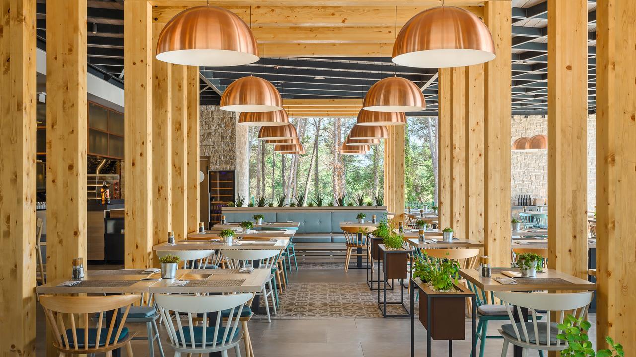Mobile Homes Camping Santa Marina, Lanterna Тар Экстерьер фото Restaurant in the resort